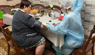 Мобильные бригады обеспечивают вакцинацию жителей Железноводска на дому